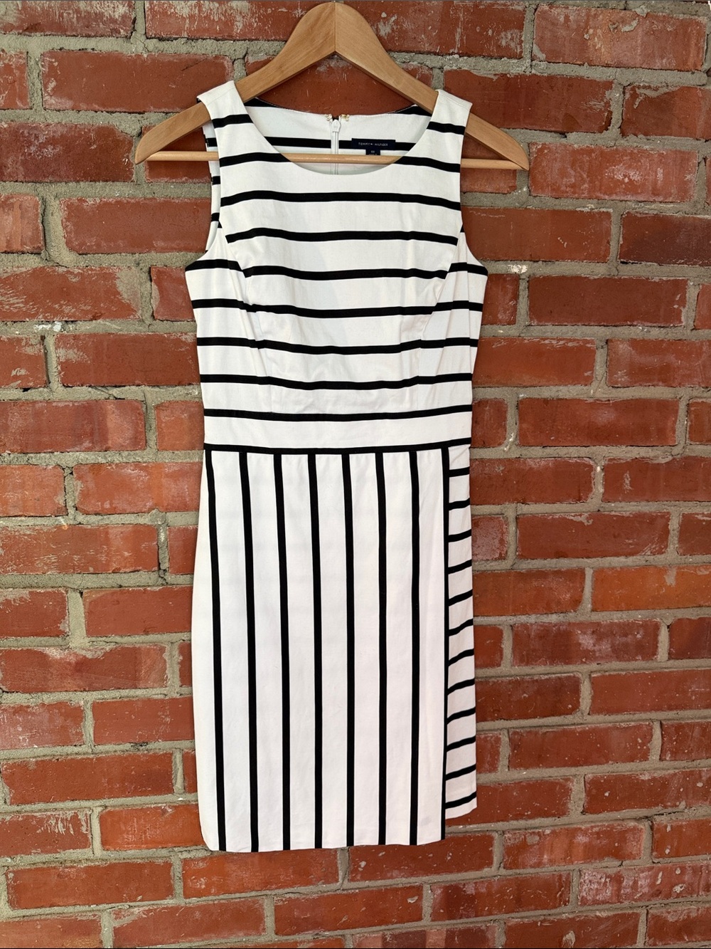 Tommy Hilfiger Black and White Sleeveless Midi Sheath Dress